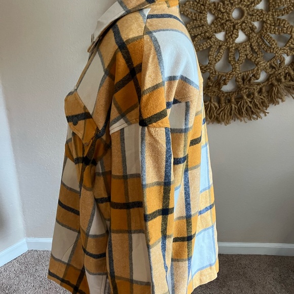 Fun Womens Shacket Size XL - Picture 3 of 4